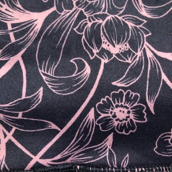 Fabletics Valencia Salar Capri Leggings - Picture 2 of 3